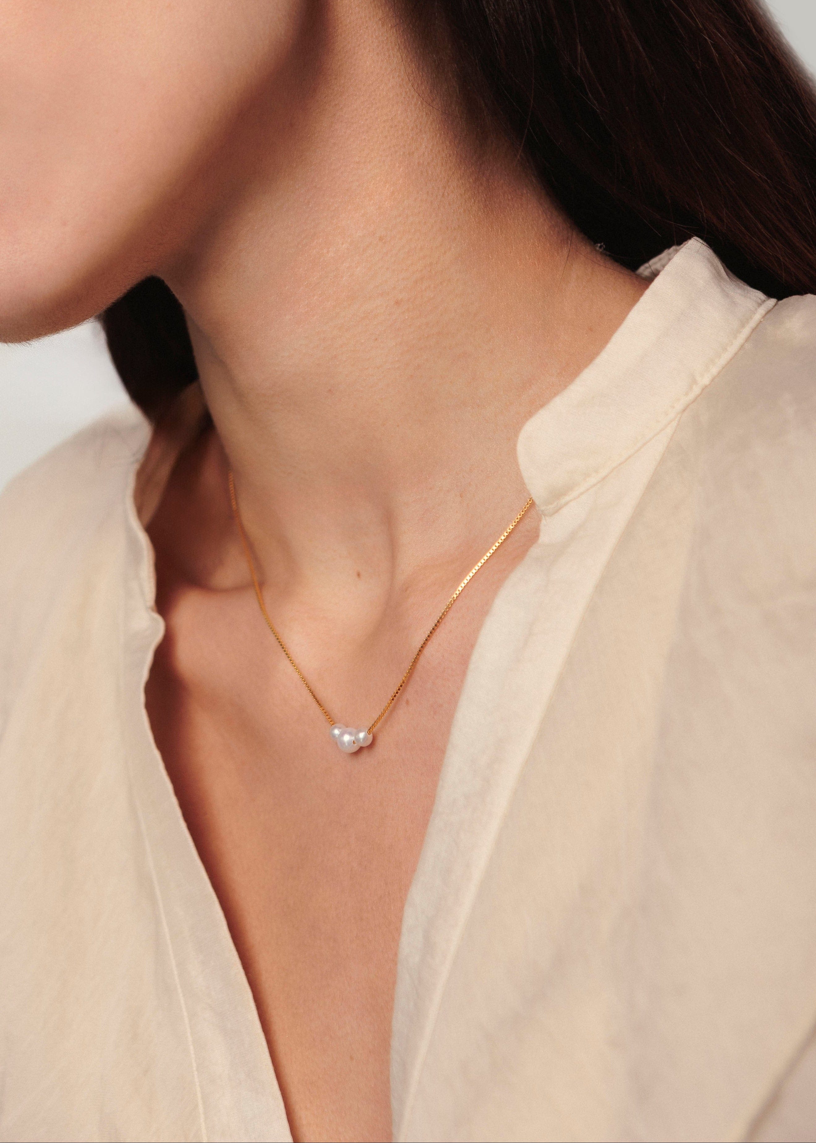 ellenoe Halskette 925 Sterling Silber / 18k vergoldet / Natürliche Süsswasse Perlen / Gold PERLENHALSKETTE MALIN - HALSKETTEN - 18K VERGOLDET