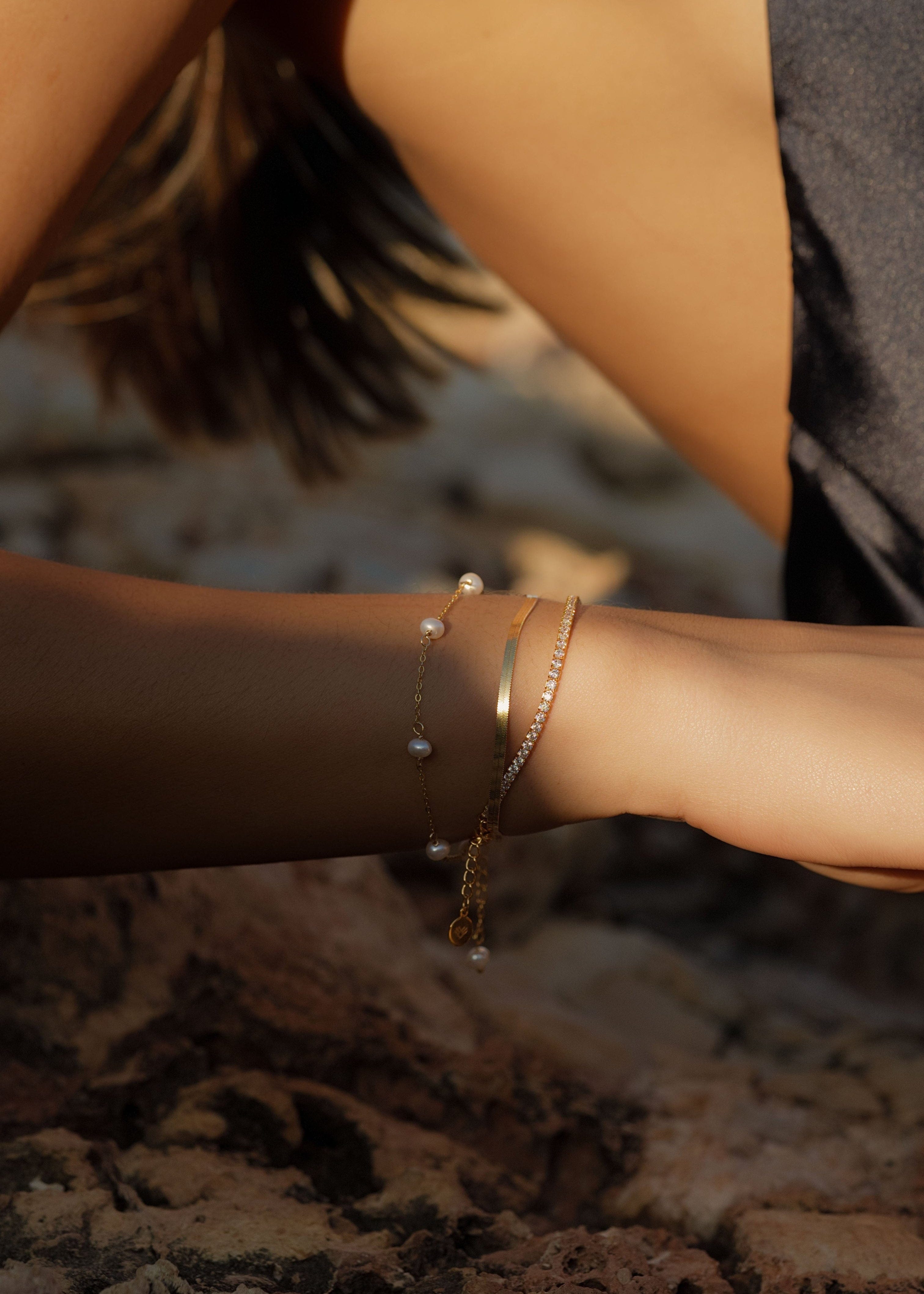 ellenoe Perlenarmband 925 Sterling Silver / Messing / 18K vergoldet / Natürliche Perlen / Gold PERLENARMBAND NORA - ARMBÄNDER - 18K VERGOLDET