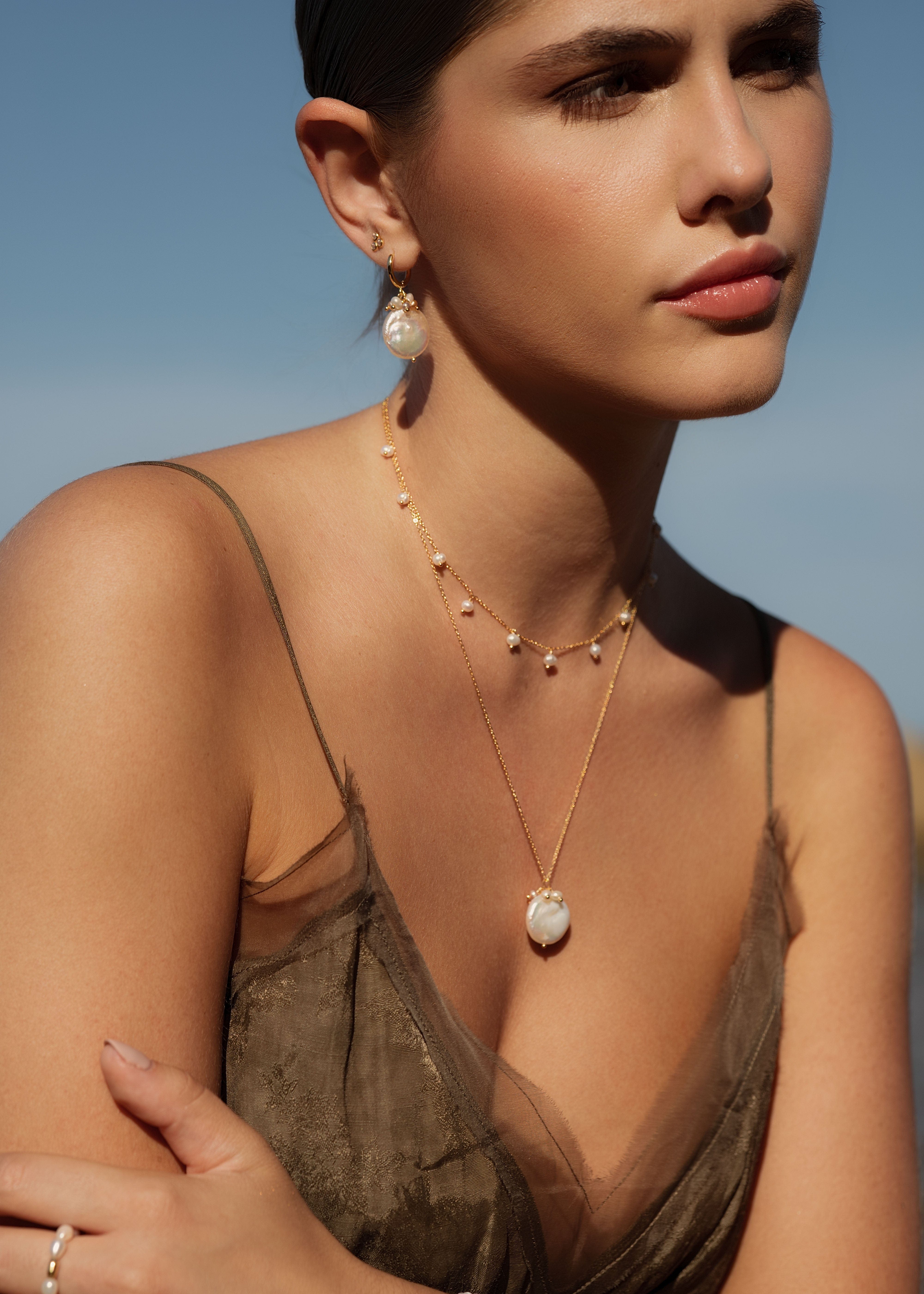 ellenoe Perlenhalskette 925 Sterling Silver / 18K vergoldet / Natürliche Perlen / Gold PERLENHALSKETTE NOEMI - HALSKETTEN - 18K VERGOLDET