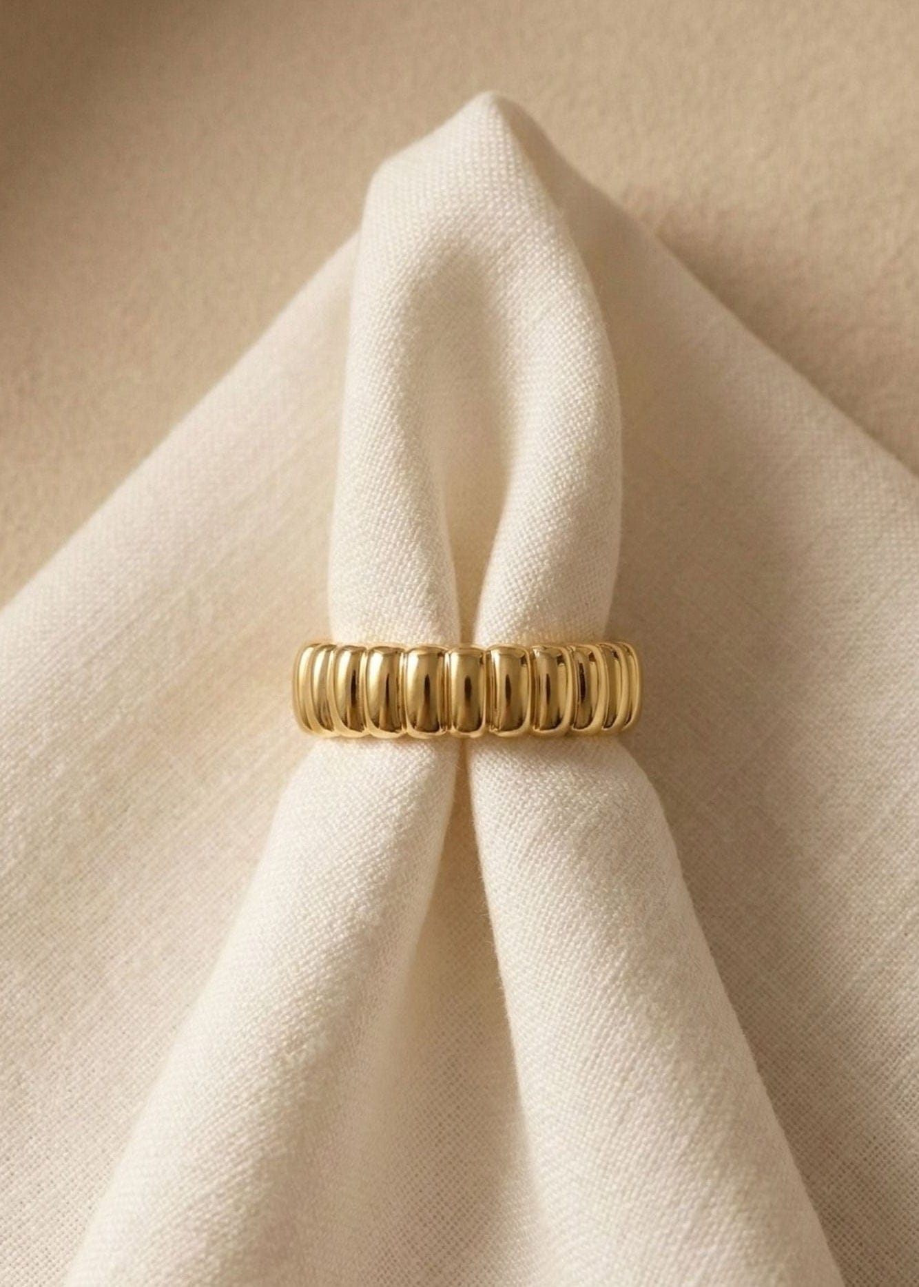 ellenoe Set SET LIVIA - OHRRING UND RING - 18K VERGOLDET