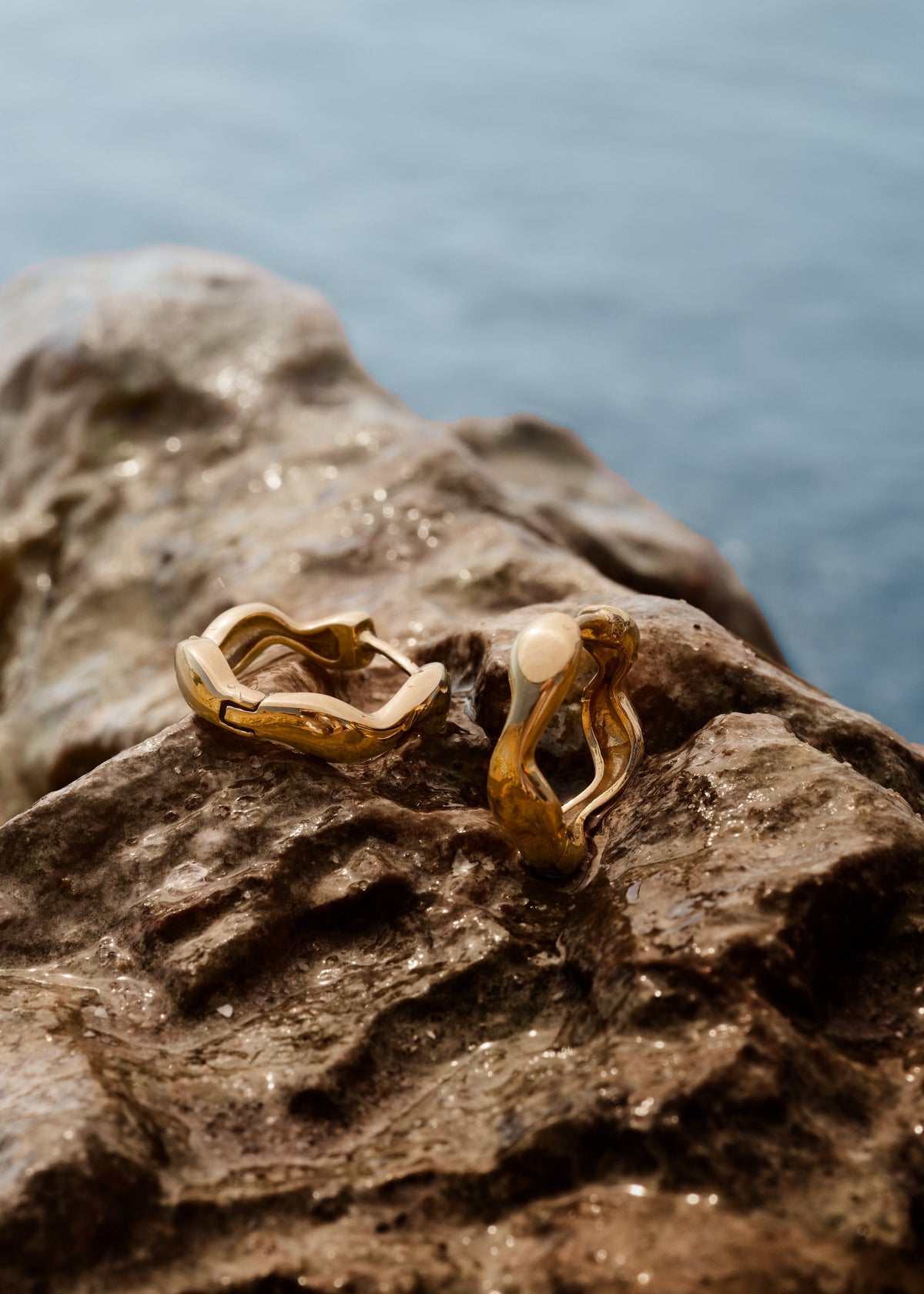 ellenoe Ohrringe Gold WAVE HOOPS MERET - OHRRINGE - EDELSTAHL 18K VERGOLDET