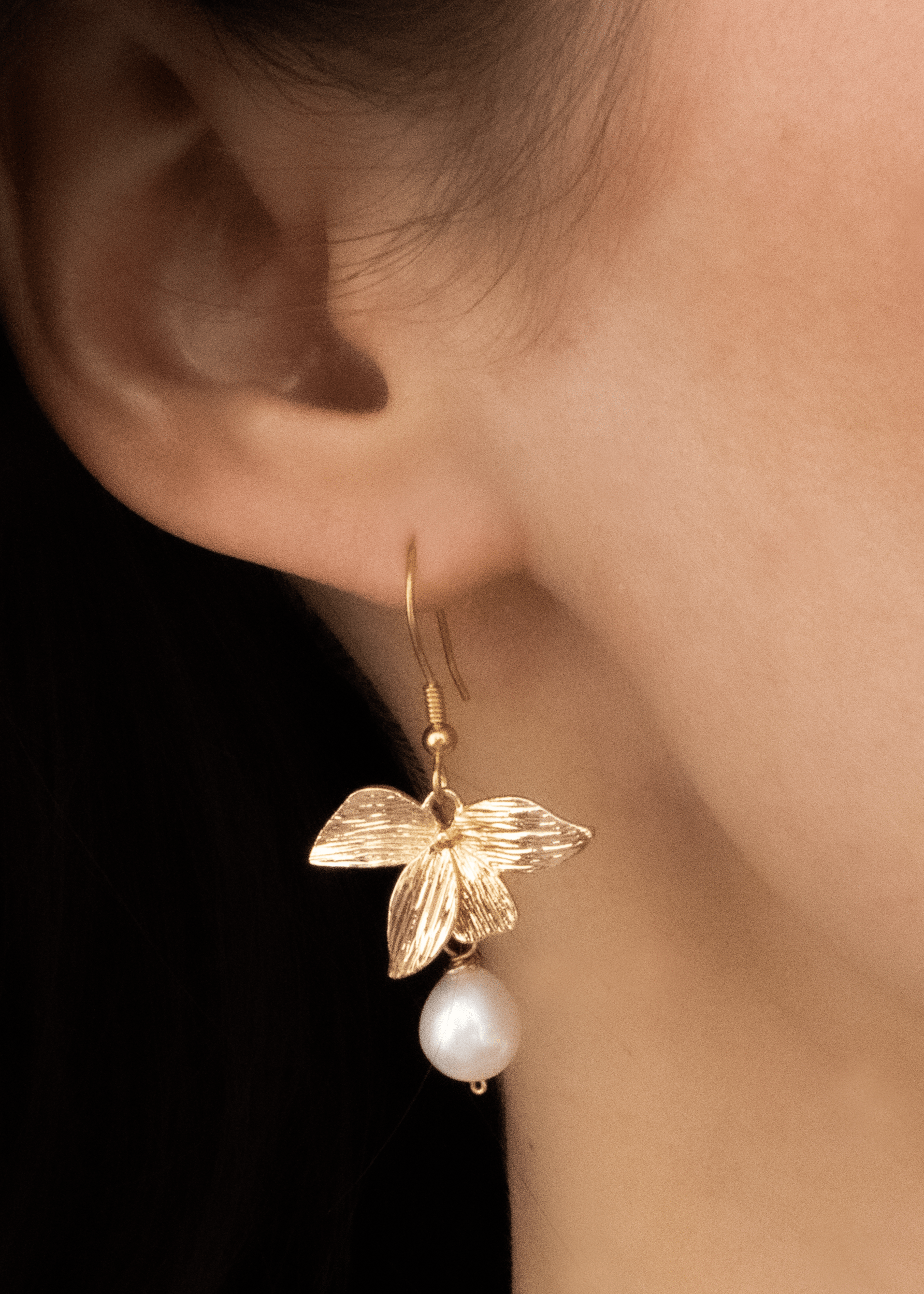 ellenoe Perlenohrringe 925 Sterling Silver / 18K vergoldet / Messing / Natürliche Perlen / Gold PERLENOHRRINGE LEA - OHRRINGE - 18K VERGOLDET