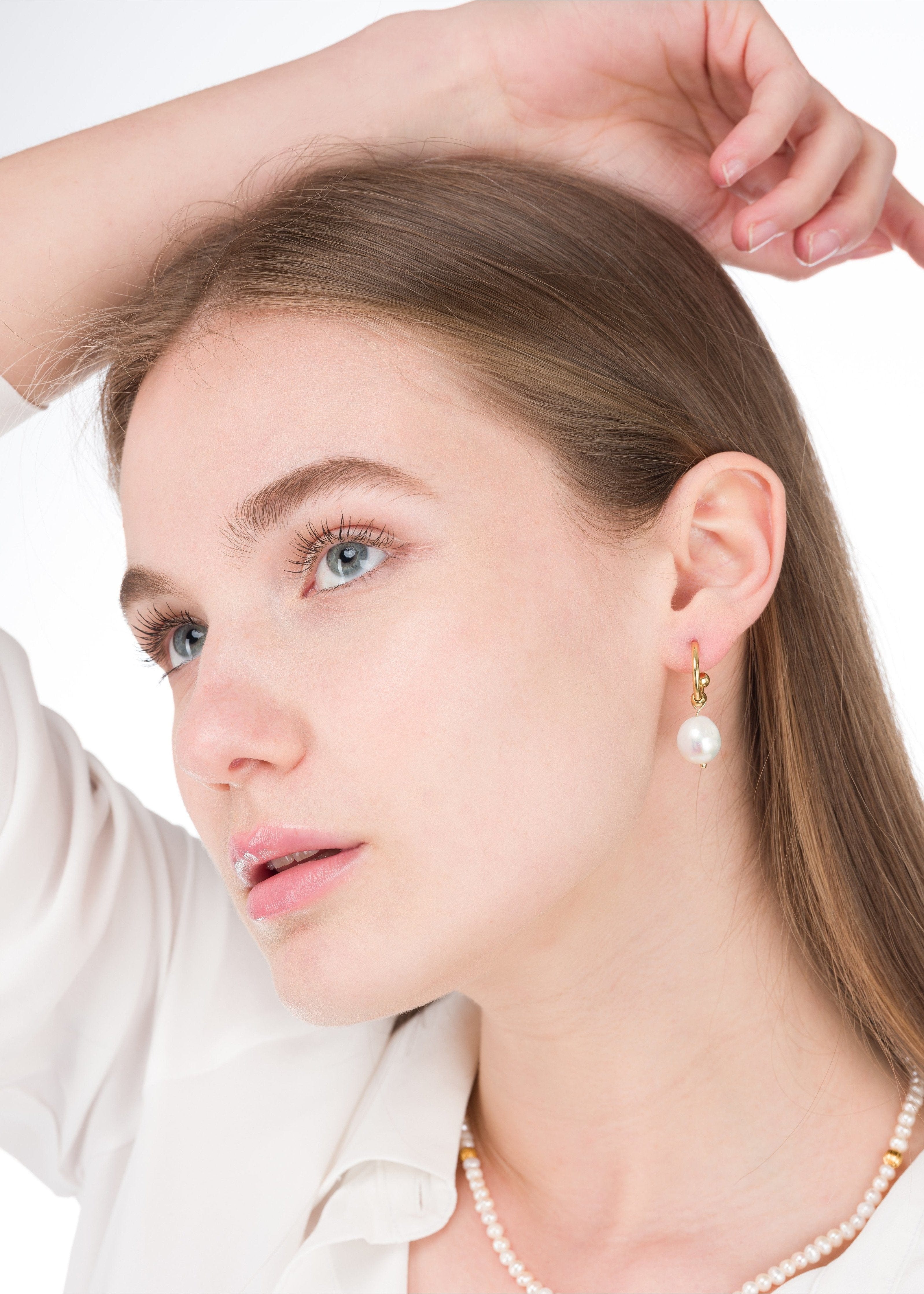 ellenoe Perlenohrringe Messing / 18K vergoldet / Natürliche Perlen / Gold PERLENOHRRINGE SALOME - OHRRINGE - 18K VERGOLDET