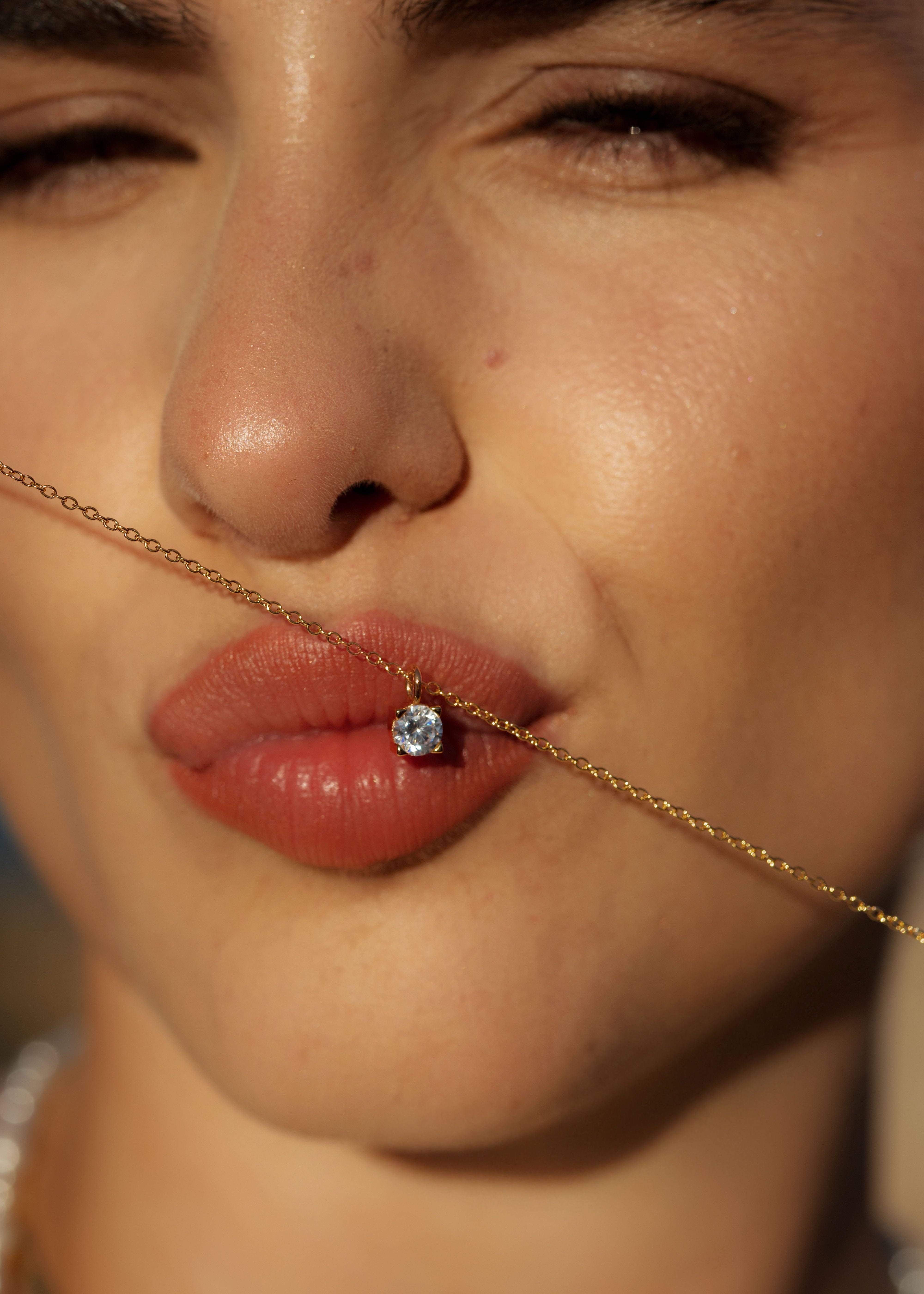 HALSKETTE_RUBY_MODEL_ELLENOE_2025_1