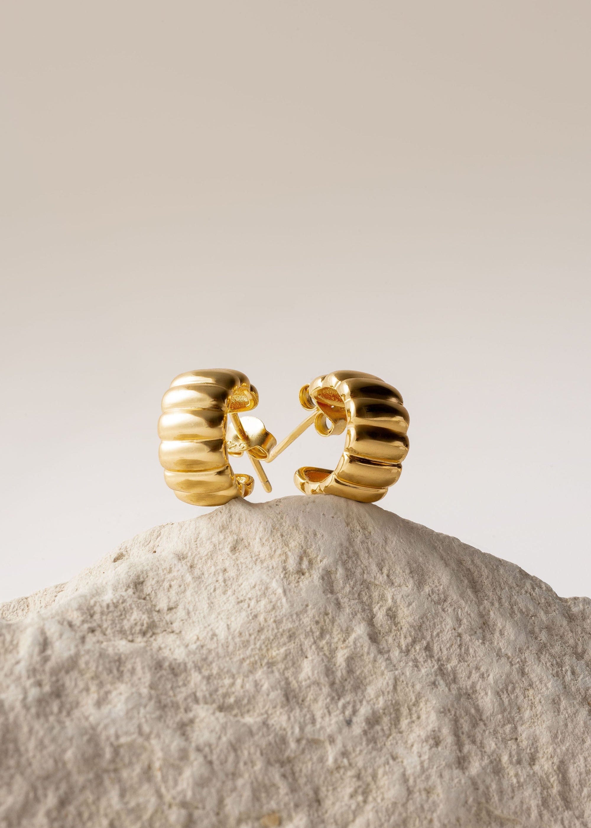 ellenoe Ohrringe 925 Sterling Silver / 18k vergoldet / Gold SMALL HOOPS LIVIA - OHRRINGE - 18K VERGOLDET