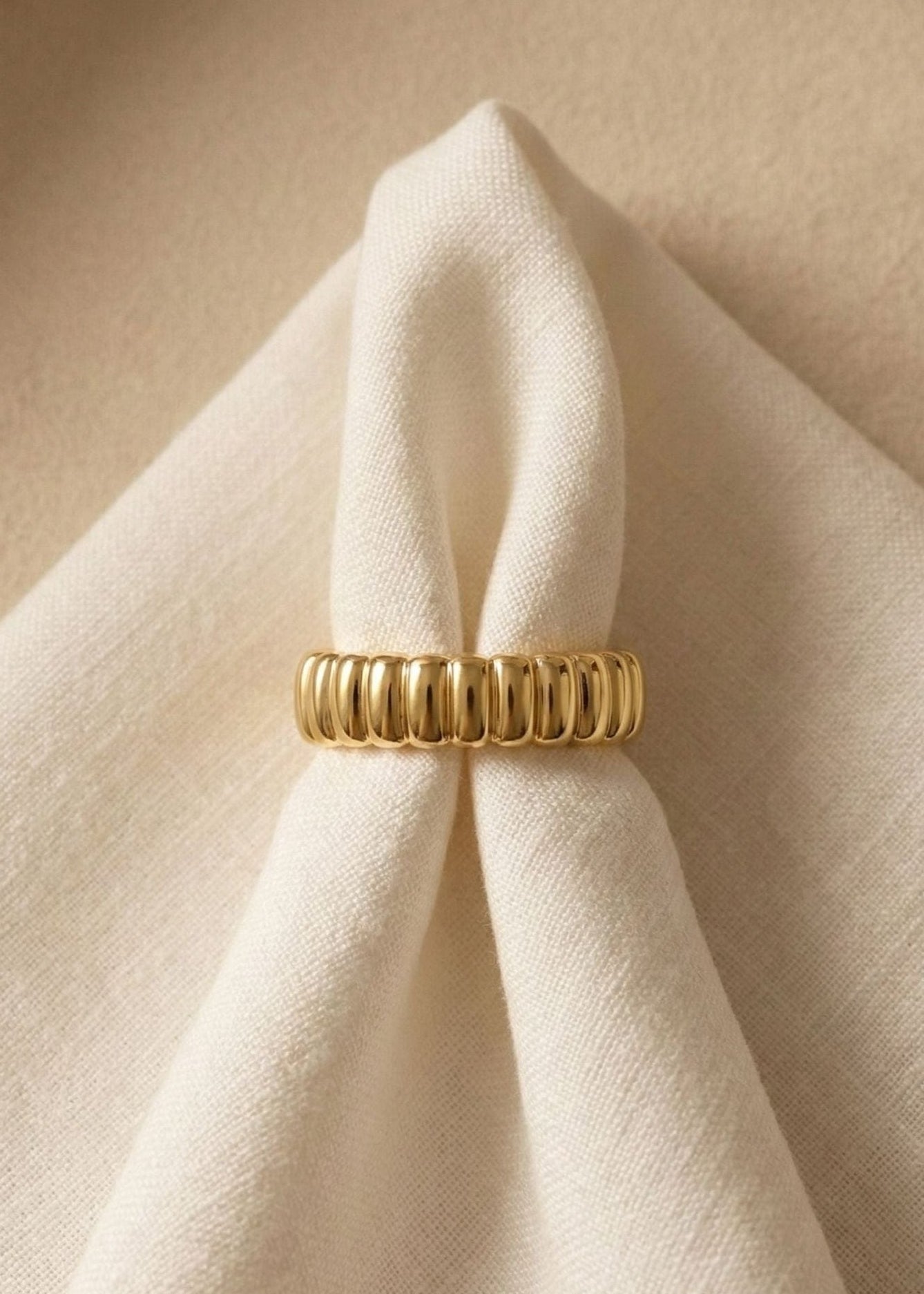 ellenoe Ringe RING LIVIA - RINGE - 18K VERGOLDET