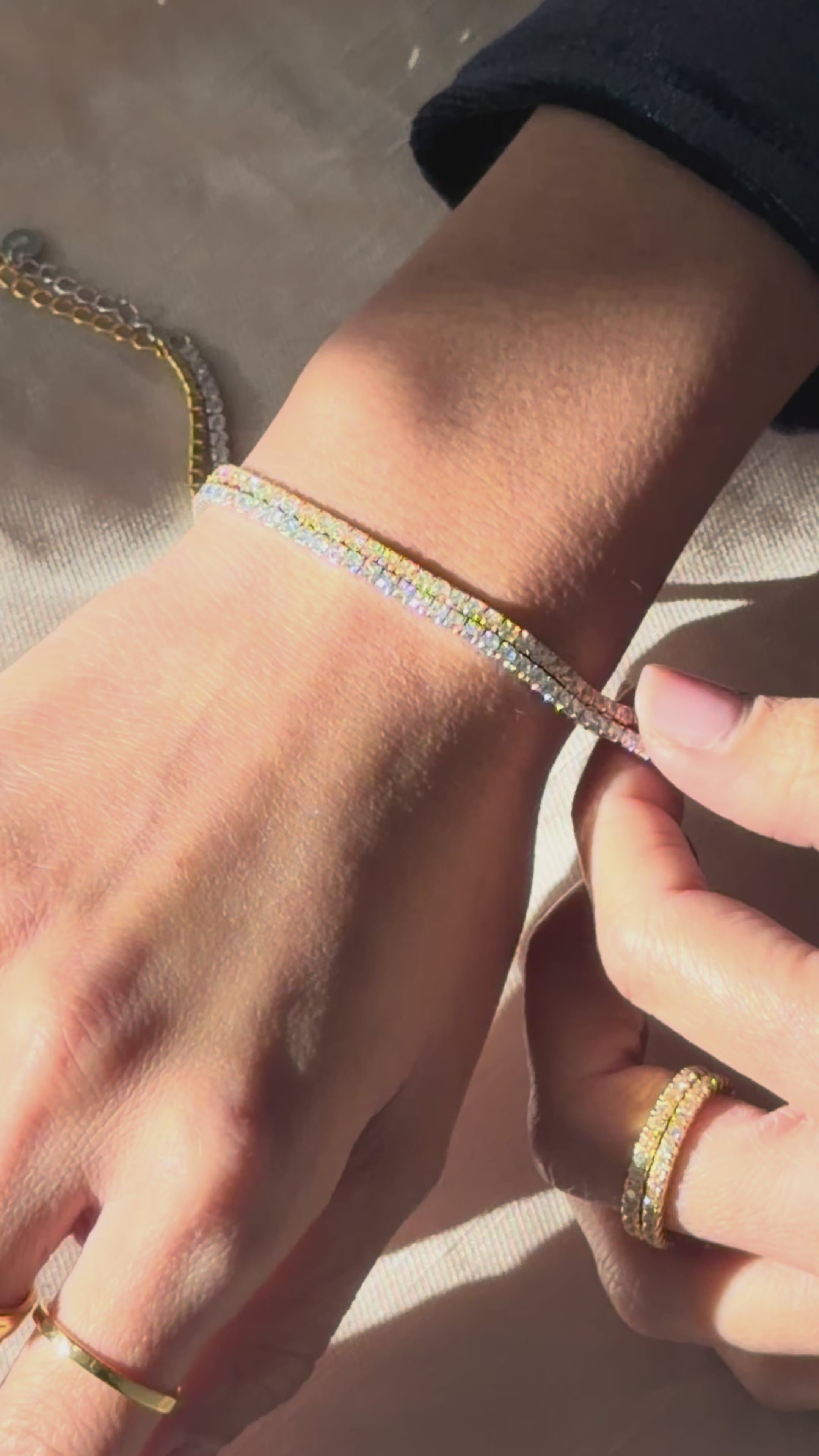 ELLENOE VIDEO TENNIS BRACELET GOLD AND SILVER MODEL