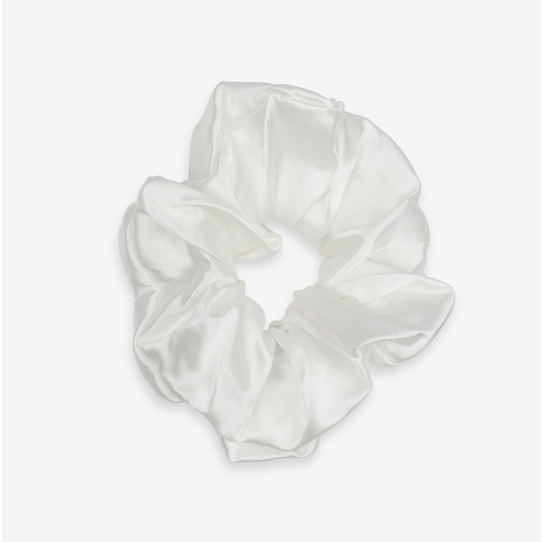 2021-ellenoe-SilkScrunchie-Perlenweiss-Produkt