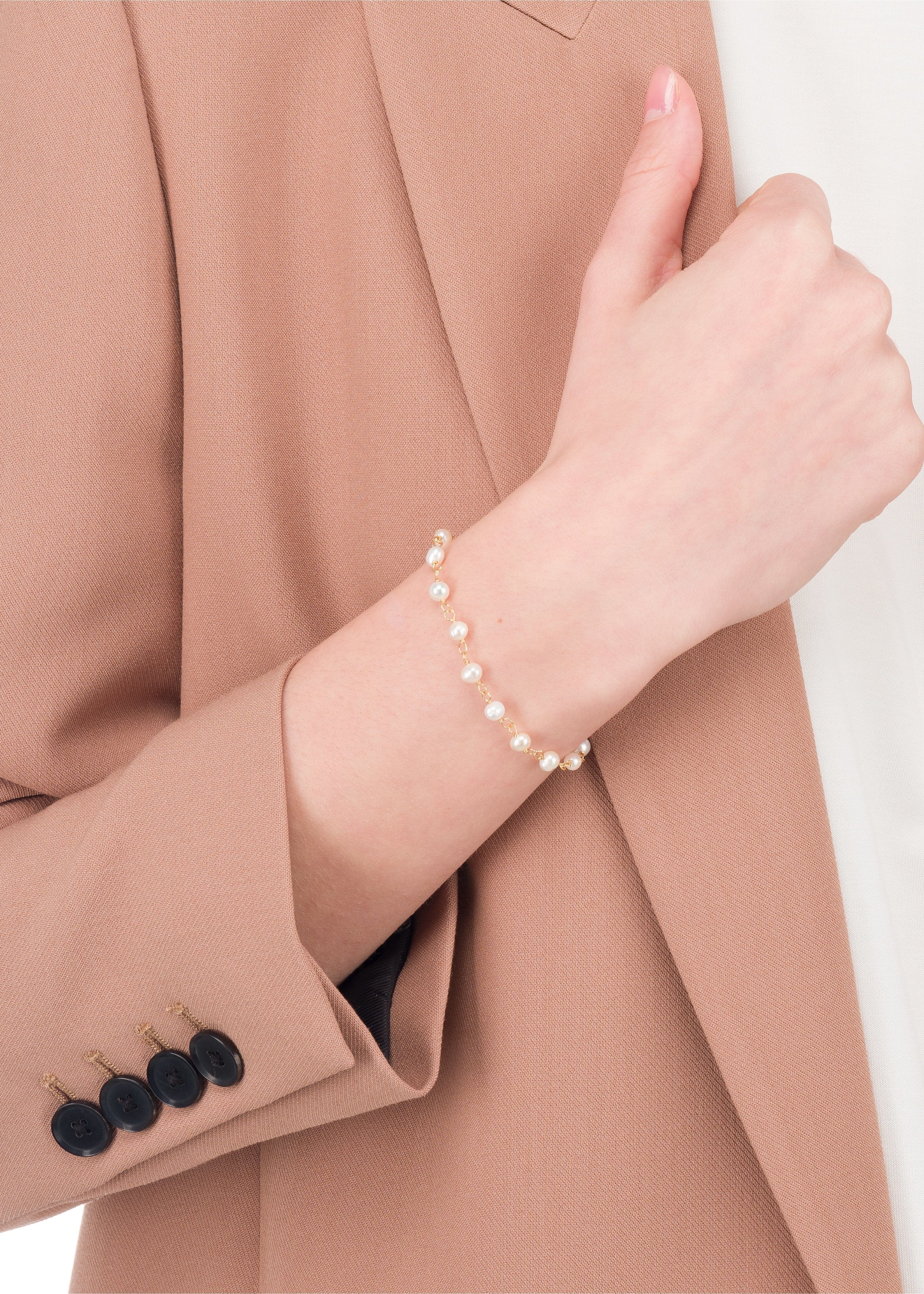 ellenoe Perlenarmband Messing / 18K vergoldet / Natürliche Perlen / Gold PERLENARMBAND DARIA - ARMBÄNDER - 18K VERGOLDET